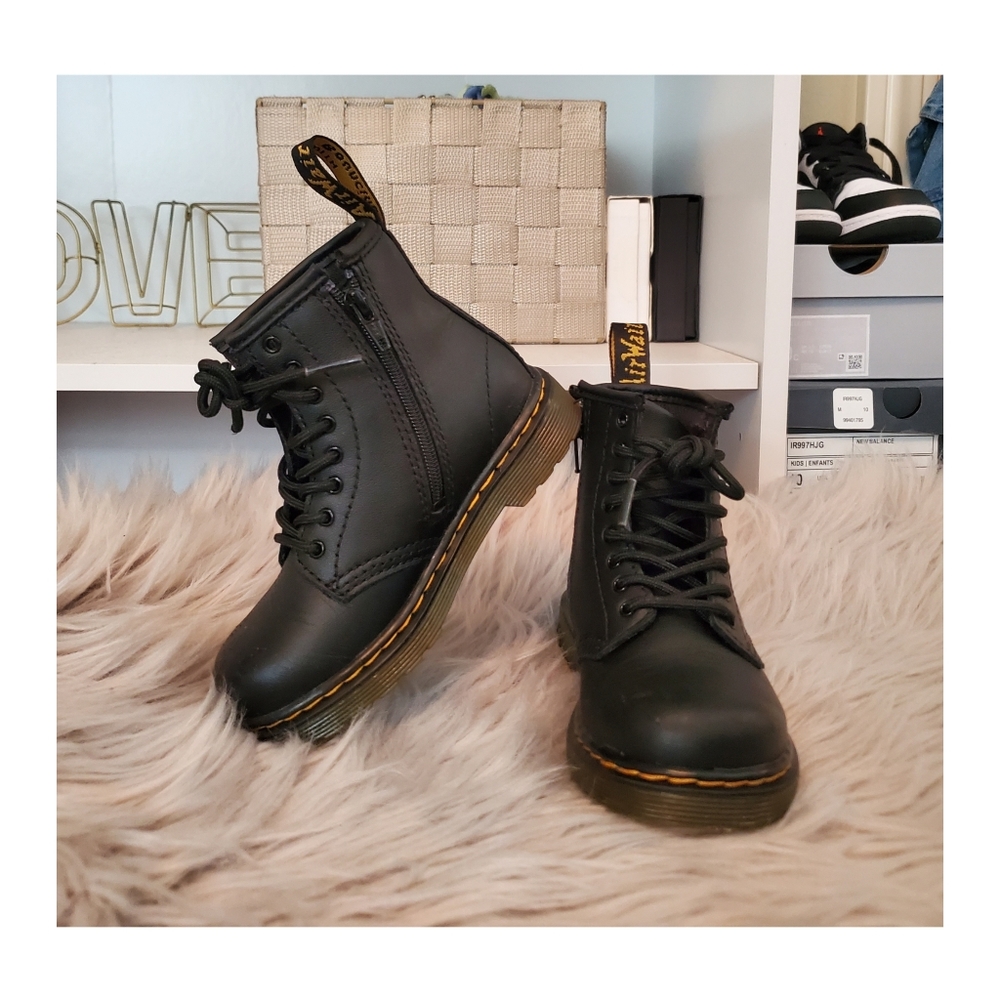 Dr. Martens 1460- 8 Eye Boot Toddler Size 9
